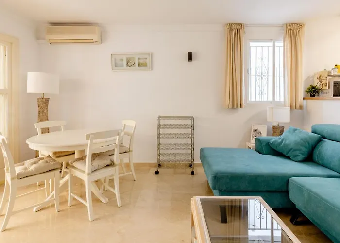 Confortable Urbanizacion El Paraiso * Εστεπόνα